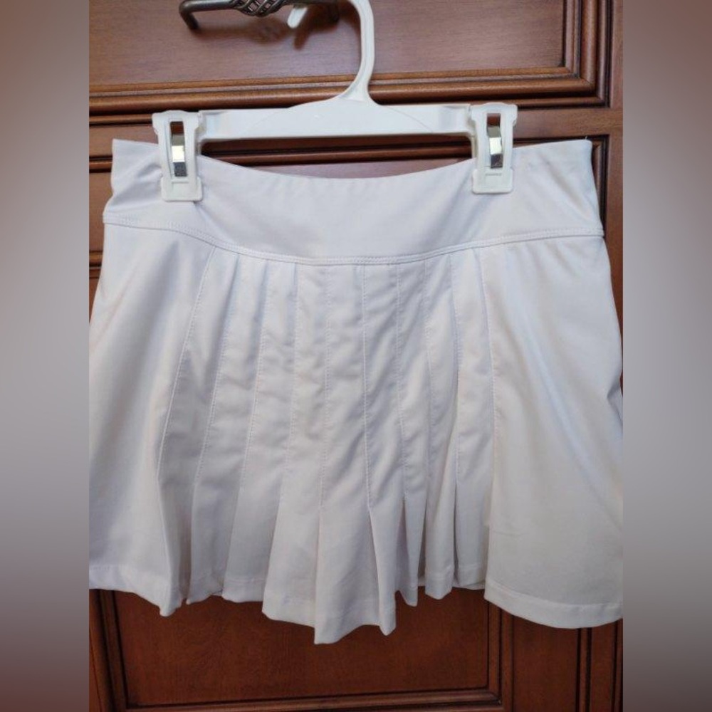 Fila - White Pleated Tennis Skirt - Small